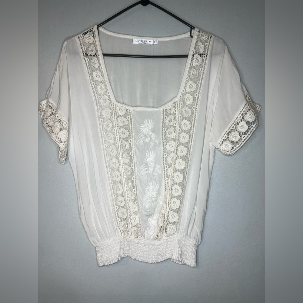 Solitaire Cream Lace Accent Blouse